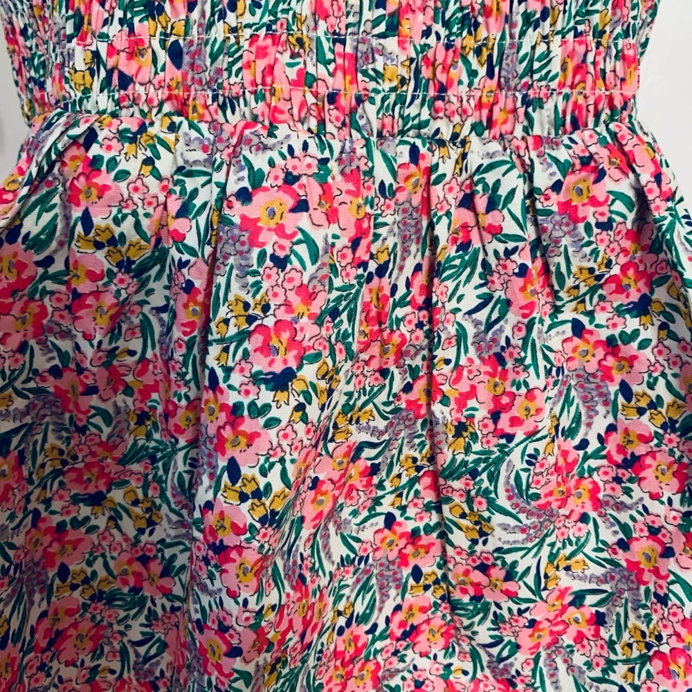 Umgee NWT Smocked Floral Top - Picture 4 of 4